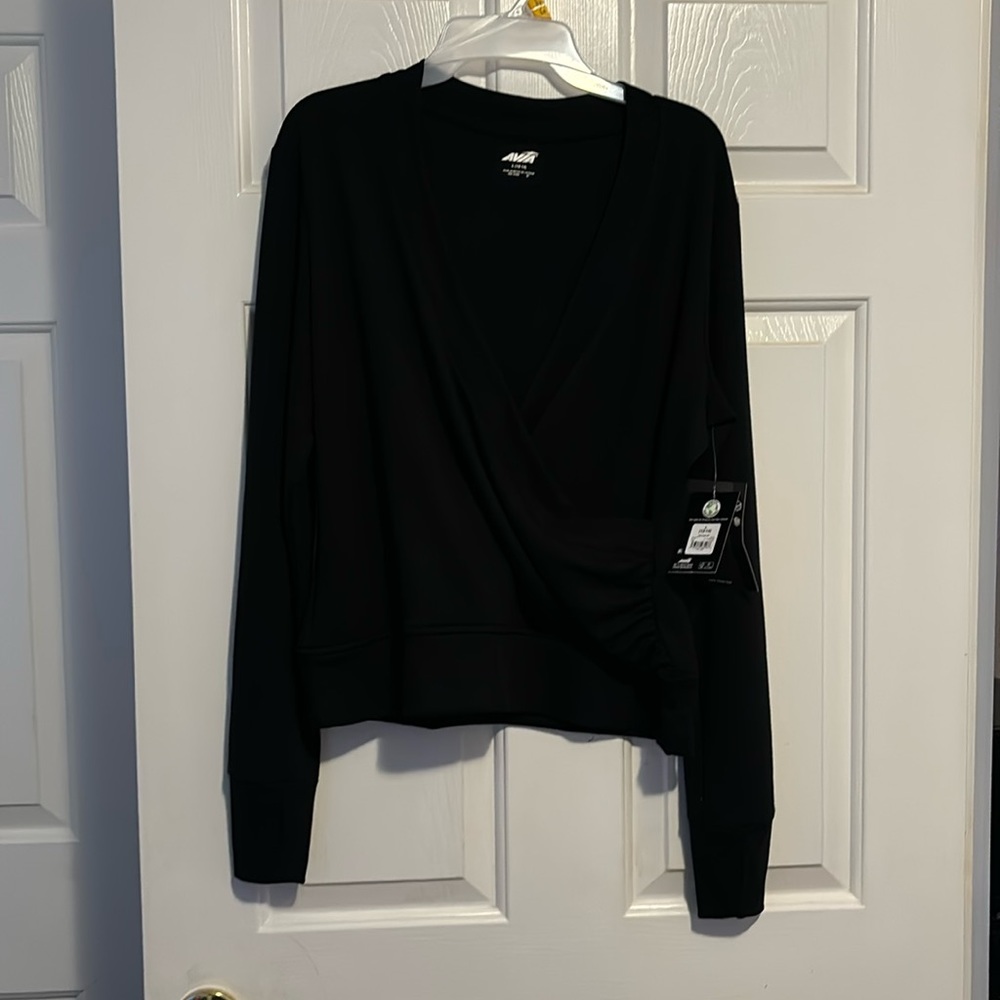 Deep V neck Avia Black Sweatshirt Sweater